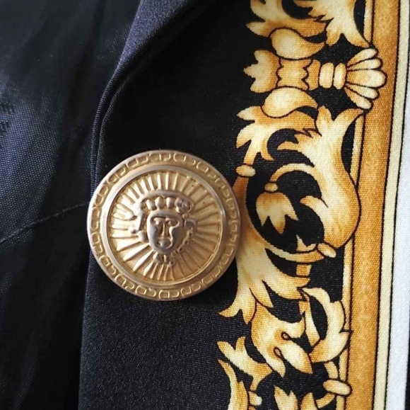100% Silk Vintage Versace Blazer - Picture 2 of 4